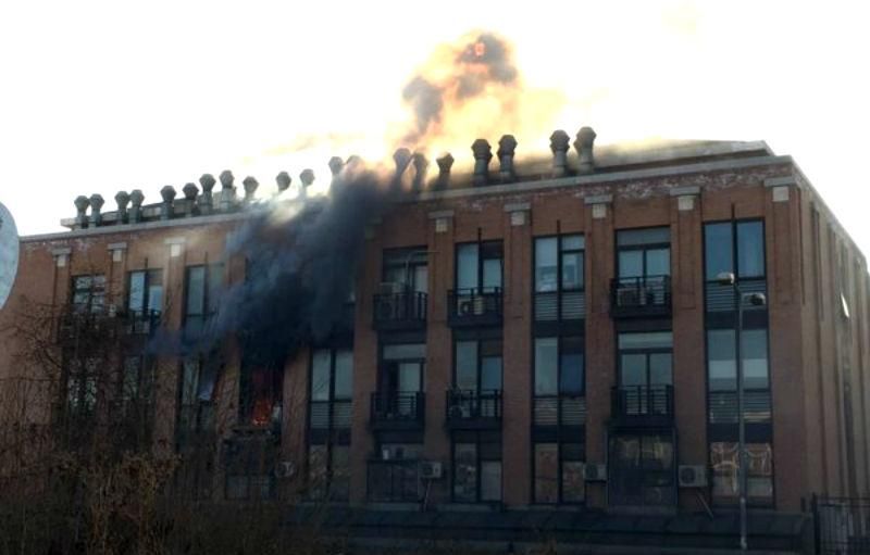 Мощный взрыв произошел в химической лаборатории в Китае Мощный взрыв произошел в химической лаборатории в Китае