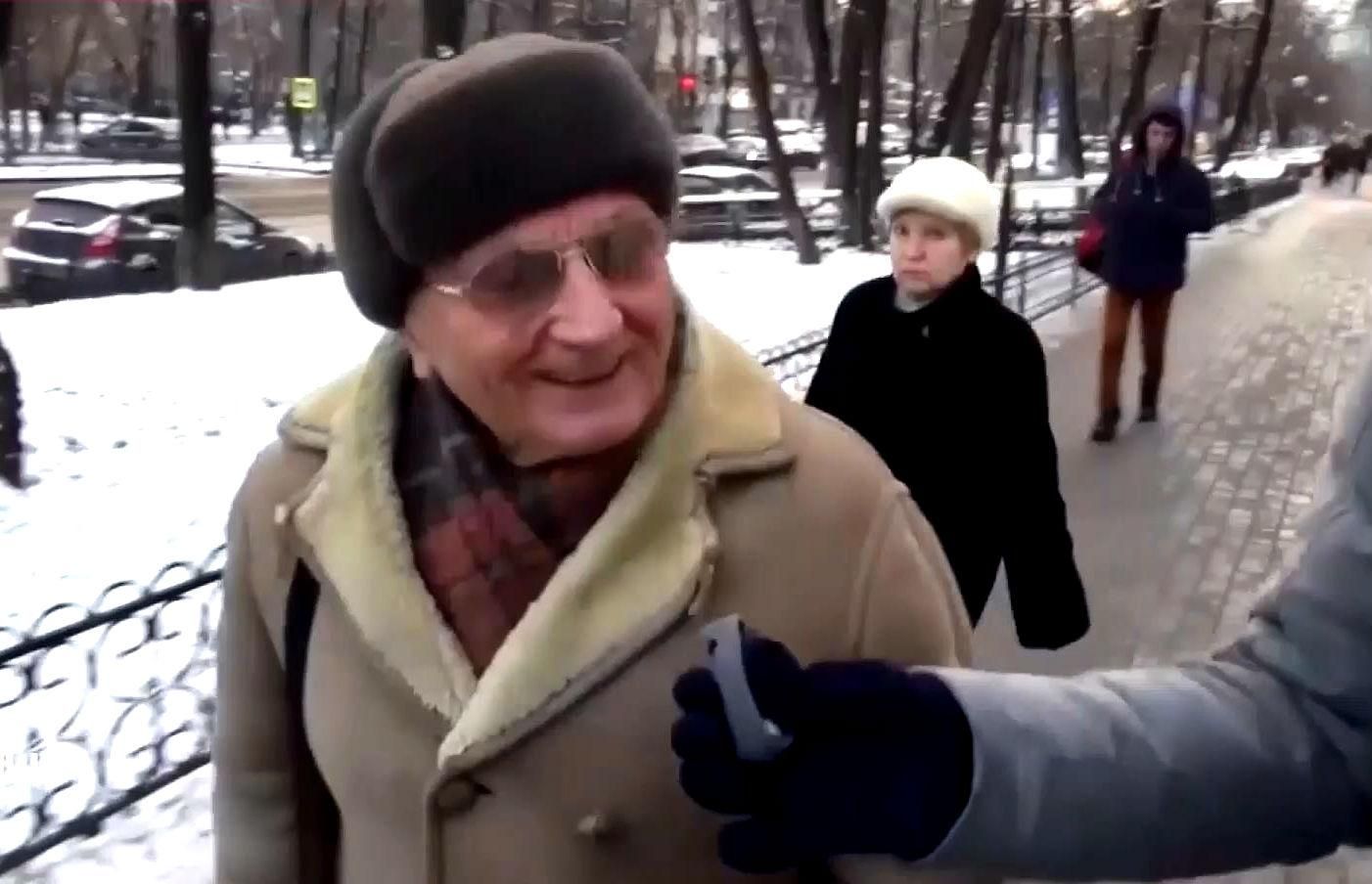 Похвалив би важкою палицею, — москвич про роботу уряду Росії Похвалив би важкою палицею, — москвич про роботу уряду Росії