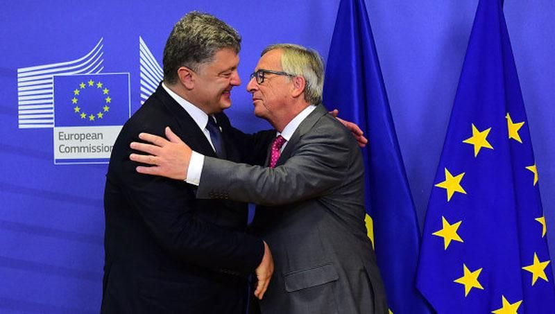 У Єврокомісії хочуть, щоб для українців швидко скасували візовий режим