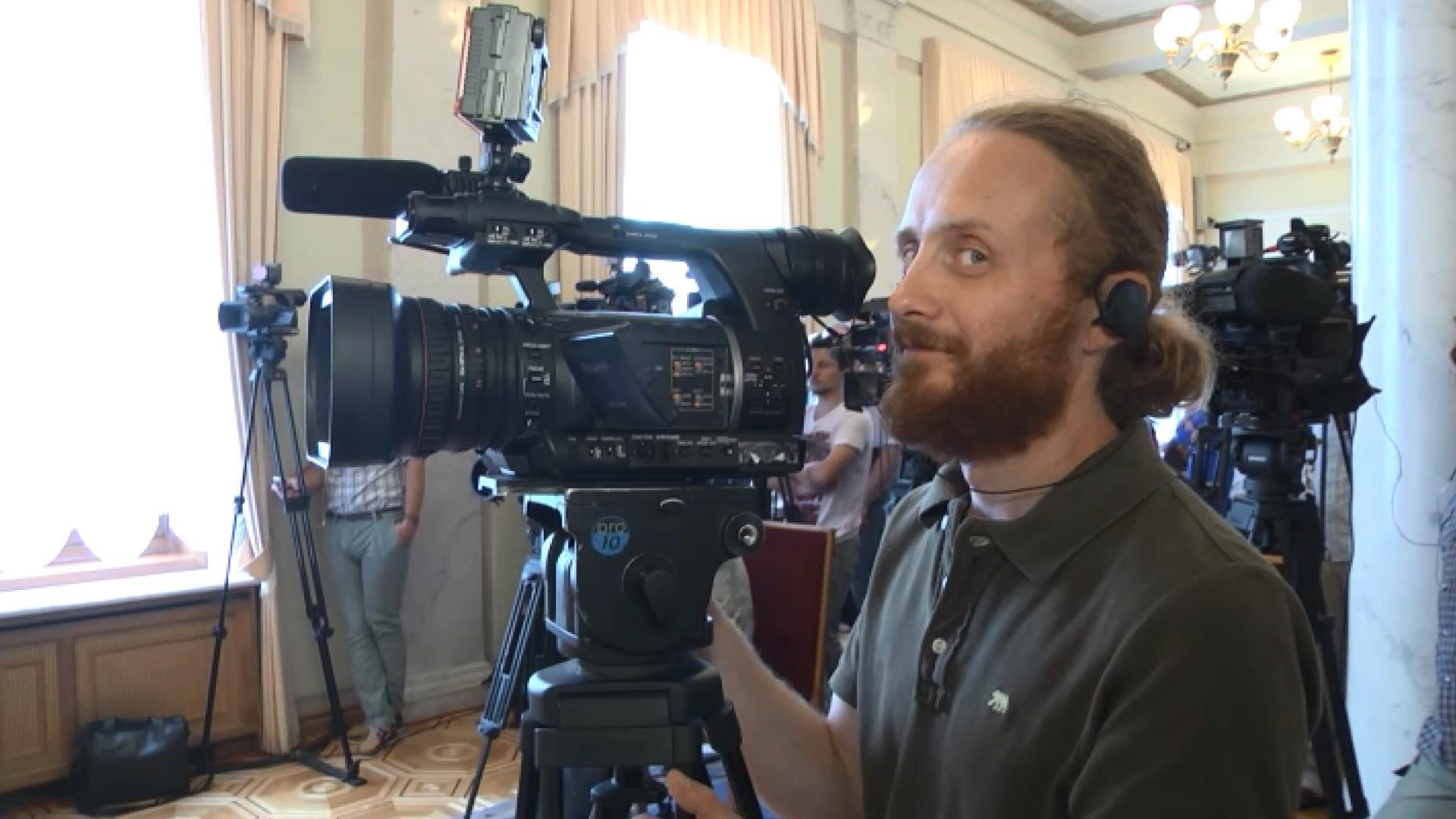 Коллеги вспоминают погибшего оператора Телеканала новостей "24"