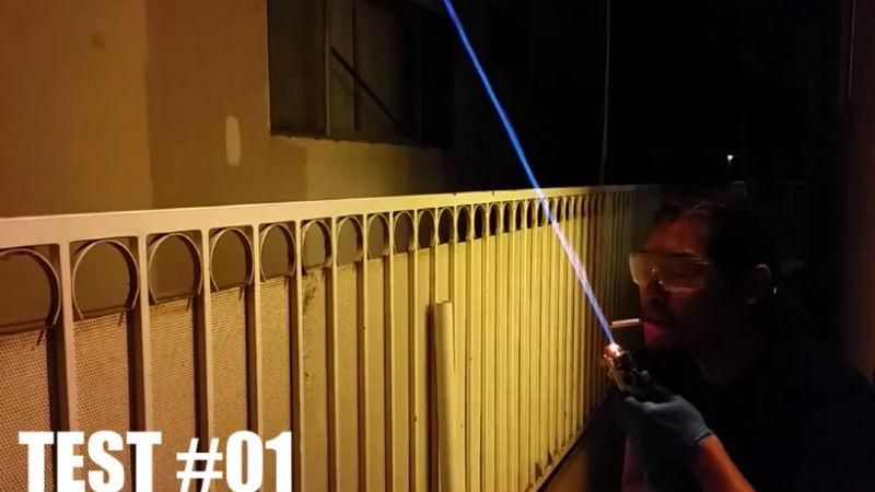 З'явилися "розумний" велосипед і джедайський меч, від якого можна прикурювати З'явилися "розумний" велосипед і джедайський меч, від якого можна прикурювати