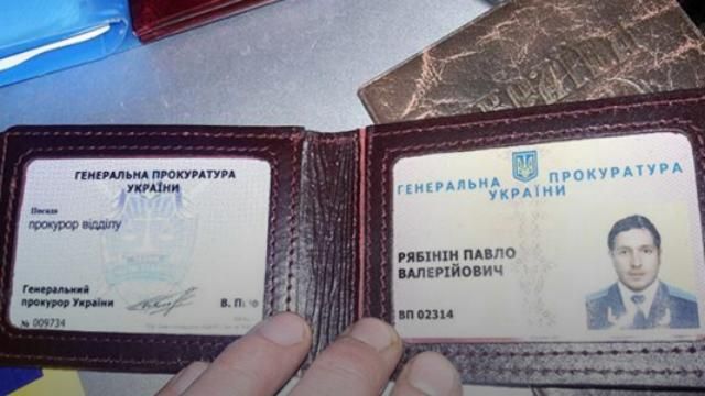 П’яний прокурор стріляв по ліхтарях: поліція впіймала його на гарячому