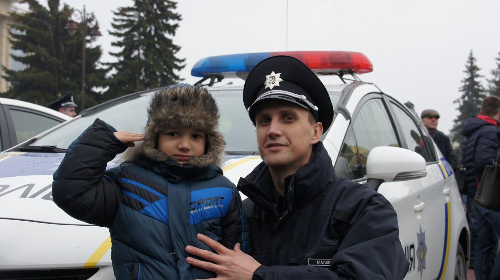 Новые патрульные полицейские приняли присягу в Луцке