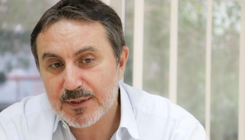 Ми зрадники, що далі будете з нами робити? — кримчани телефонують "блокадникам" Ми зрадники, що далі будете з нами робити? — кримчани телефонують "блокадникам"