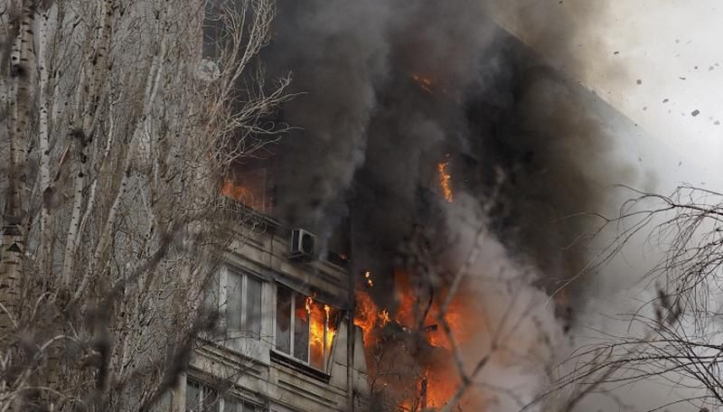 Два вибухи зрівняли із землею під'їзд багатоповерхівки у Волгограді