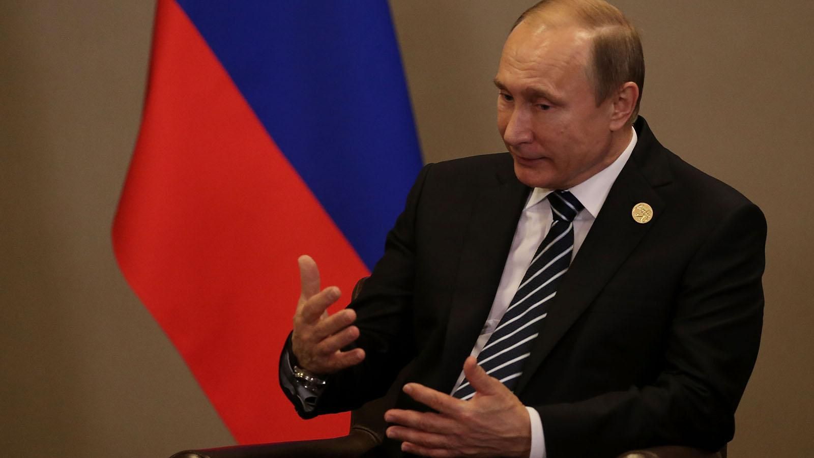 Путин удивлен, почему России никто не верит Путин удивлен, почему России никто не верит