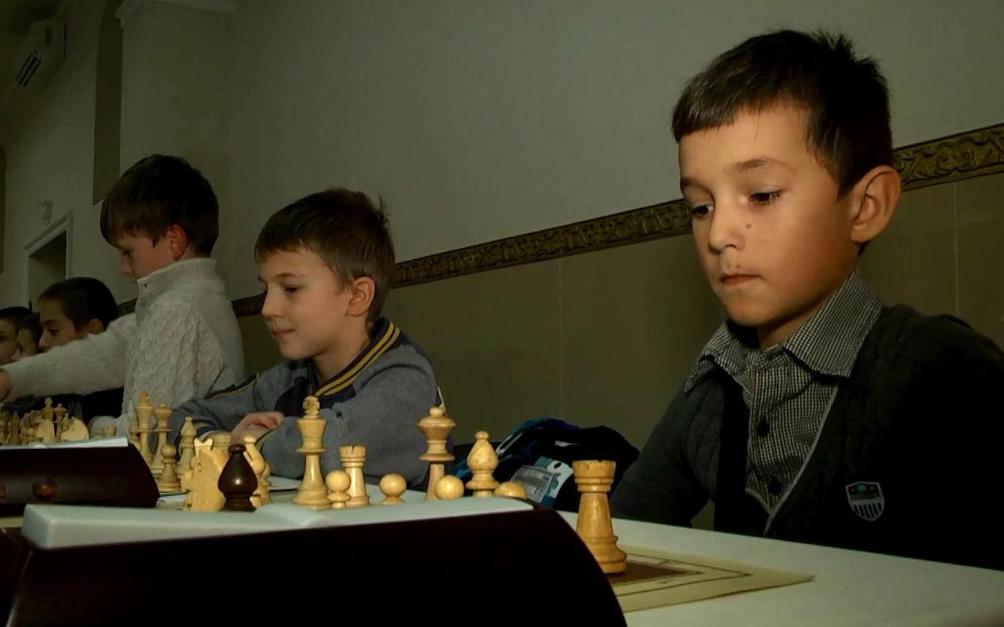 У Львові стартувала перша в Україні шахова ліга для школярів