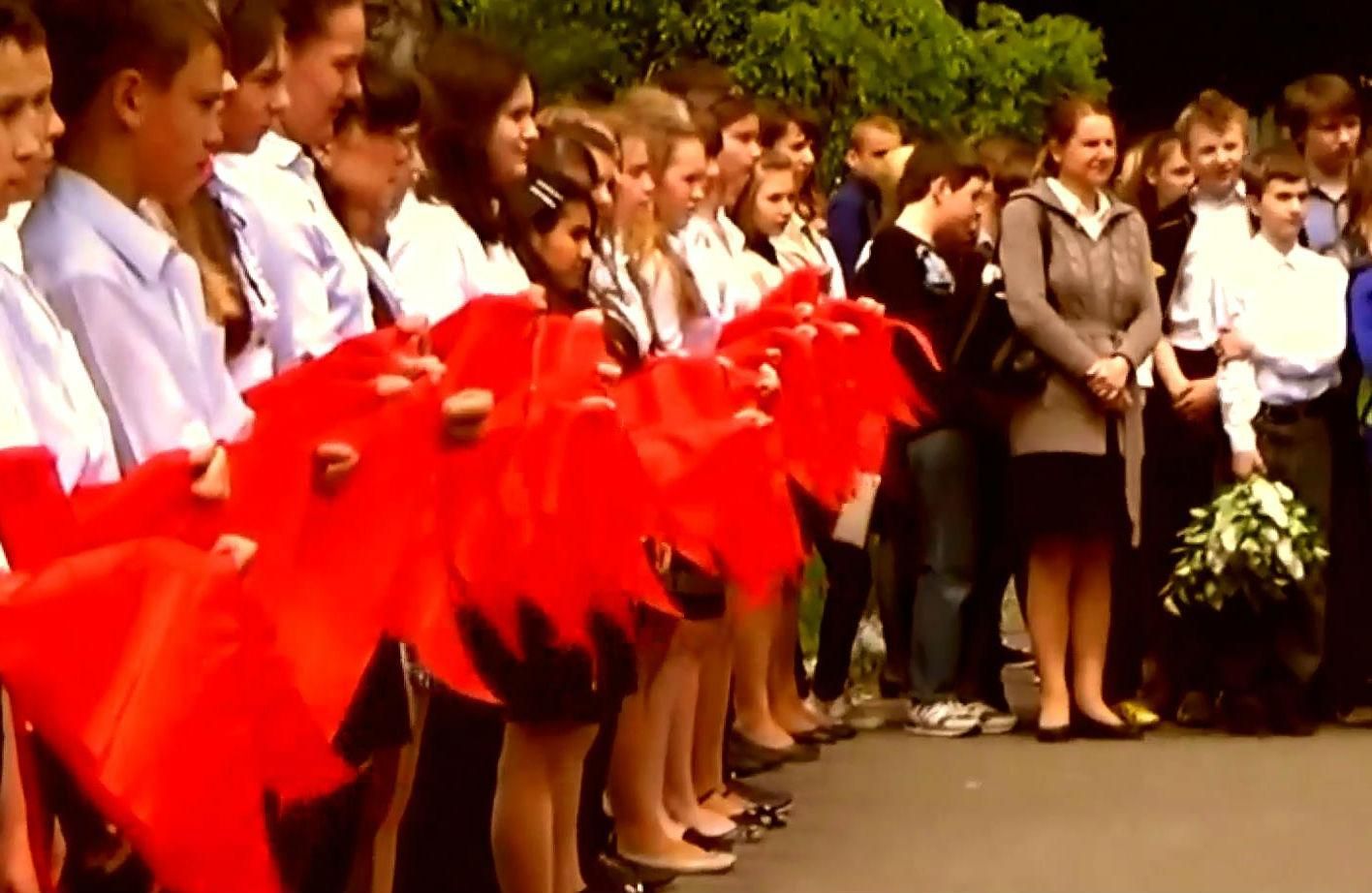 "Захаровці": в Донецьку створили сучасних піонерів "Захаровці": в Донецьку створили сучасних піонерів