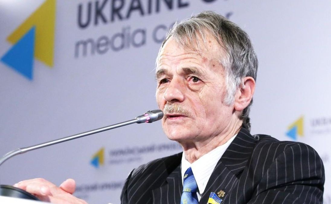 ФСБ пытала крымского татарина, чтобы сделать из него стукача, — Джемилев ФСБ пытала крымского татарина, чтобы сделать из него стукача, — Джемилев
