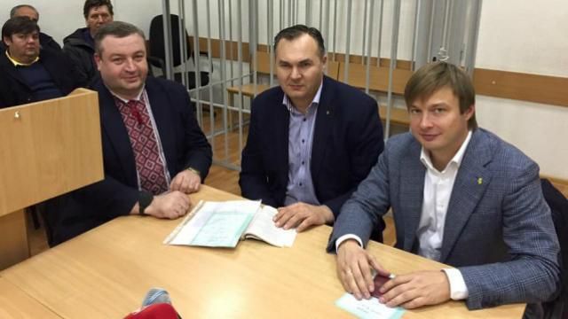 Суд вынес решение по делу еще одного "свободовца"относительно беспорядков под Радой Суд вынес решение по делу еще одного "свободовца"относительно беспорядков под Радой