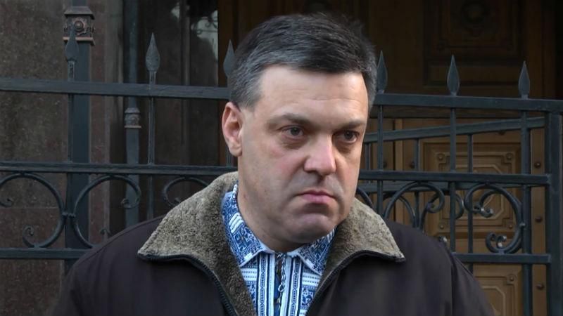 Тягнибока допитали про участь російських спецслужб у розстрілі майданівців Тягнибока допитали про участь російських спецслужб у розстрілі майданівців