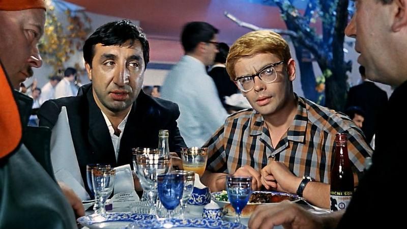 В России привели странный аргумент в защиту показа советского кино в Украине В России привели странный аргумент в защиту показа советского кино в Украине