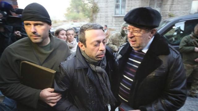 Стало известно, куда и зачем могли вывезти Корбана: адвокаты рассказали детали (18+) Стало известно, куда и зачем могли вывезти Корбана: адвокаты рассказали детали (18+)