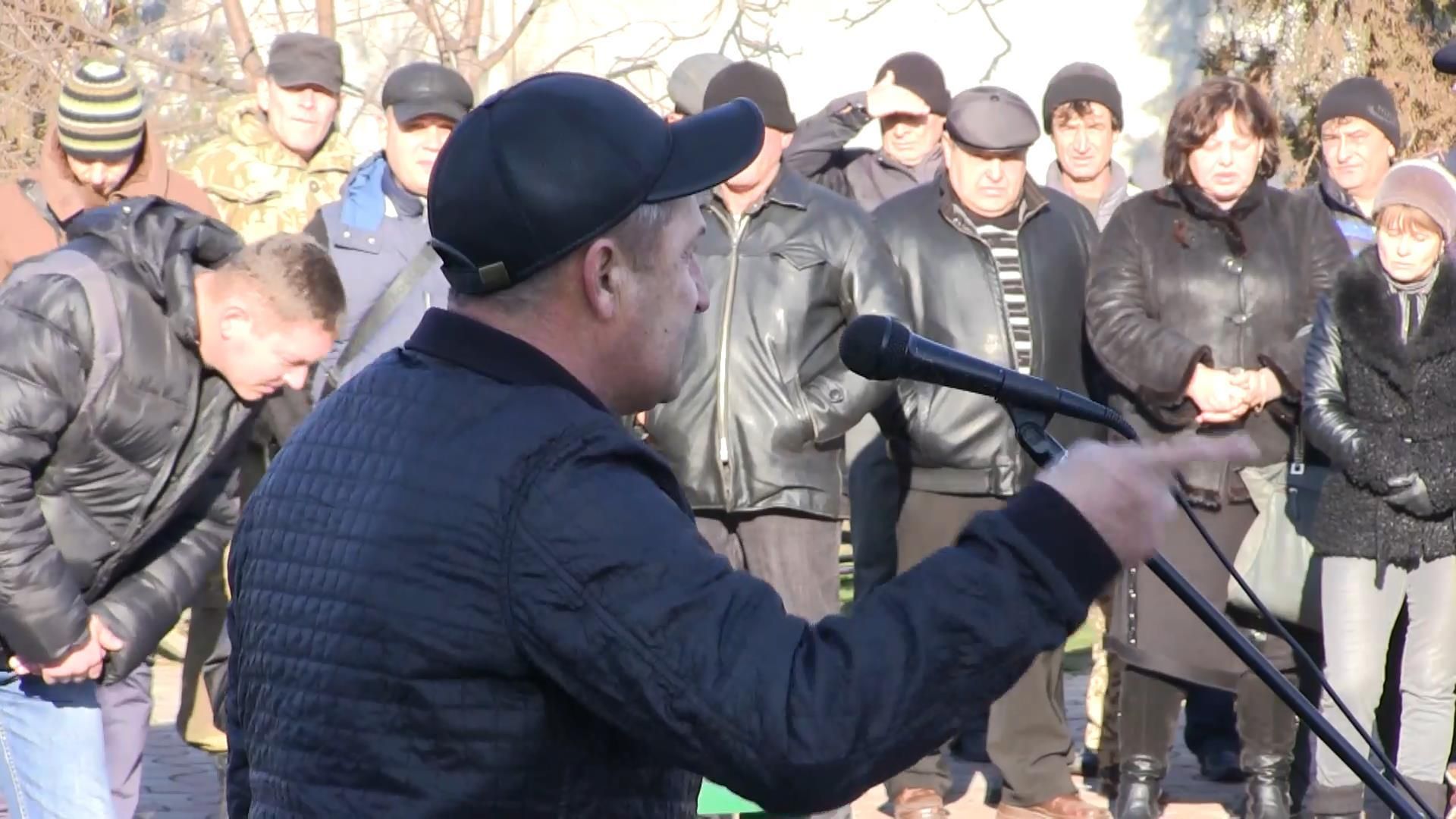Селяни протестують проти блокадників Криму