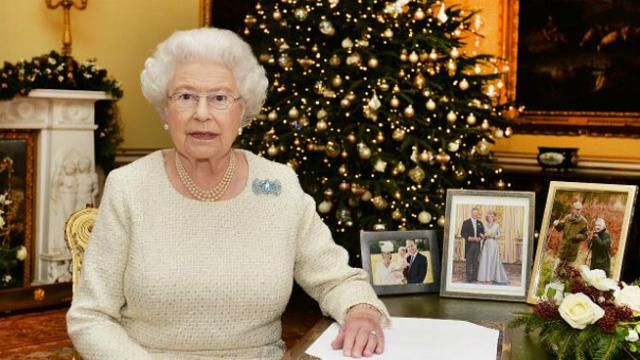 Королева говорит: Елизавета II записала трогательное рождественское послание