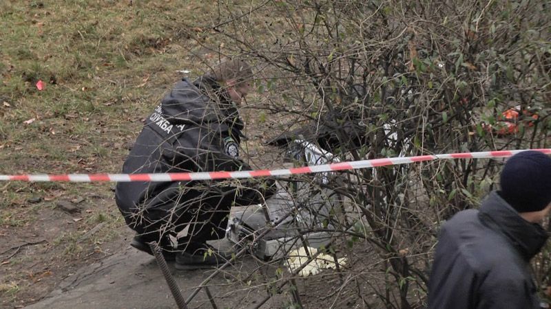 Появились жуткие фото и подробности с места взрыва в Киеве (18+)