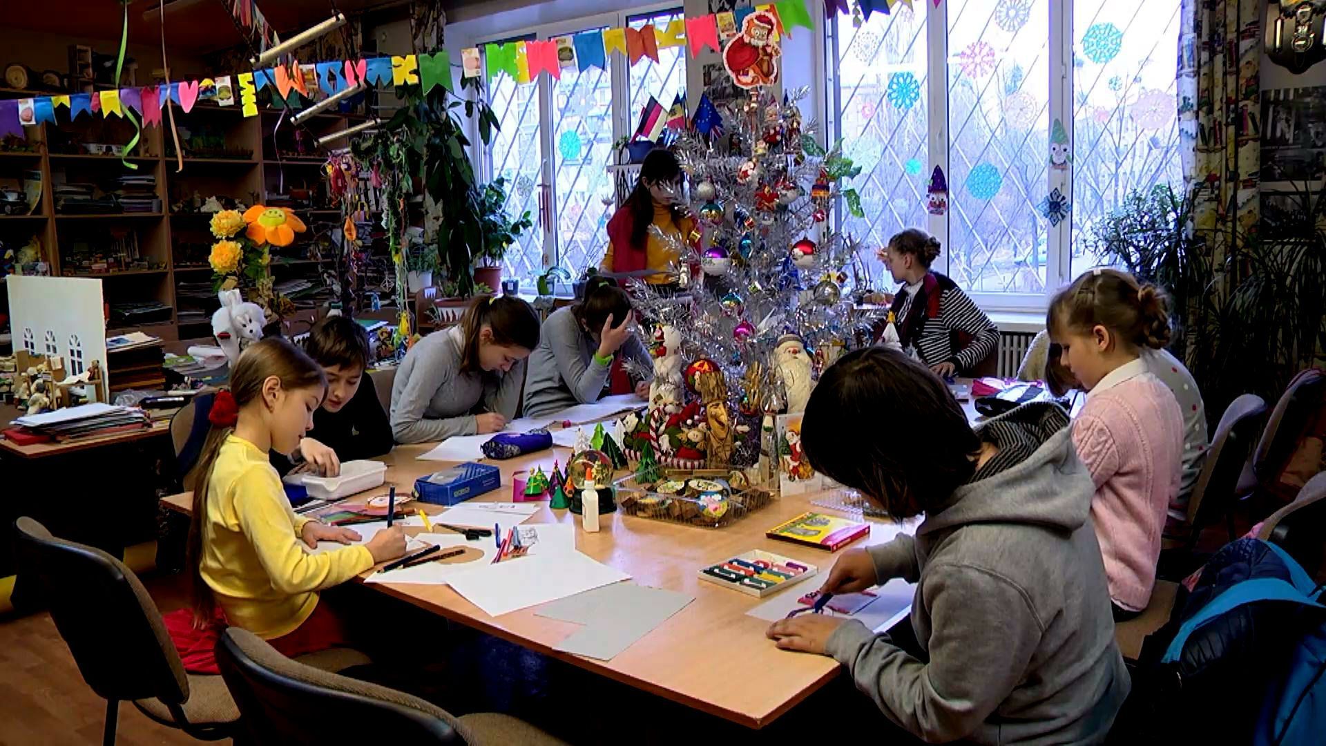 Дети поддерживают военных в зоне АТО с помощью мультиков Дети поддерживают военных в зоне АТО с помощью мультиков