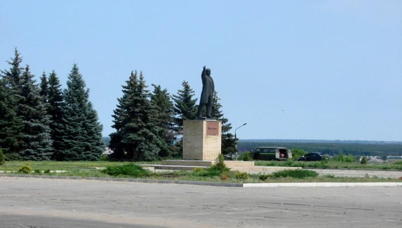 У Куп'янську на Харківщині від Леніна залишилось пусте місце У Куп'янську на Харківщині від Леніна залишилось пусте місце