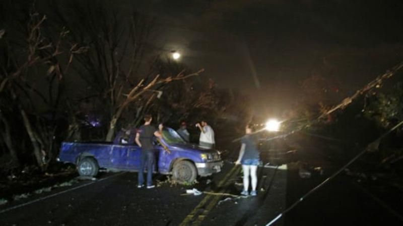 В США свирепствуют ураганы и торнадо: 26 погибших за выходные В США свирепствуют ураганы и торнадо: 26 погибших за выходные