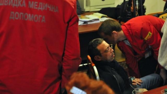 Корбану поплохело в зале суда: судья объявил перерыв Корбану поплохело в зале суда: судья объявил перерыв