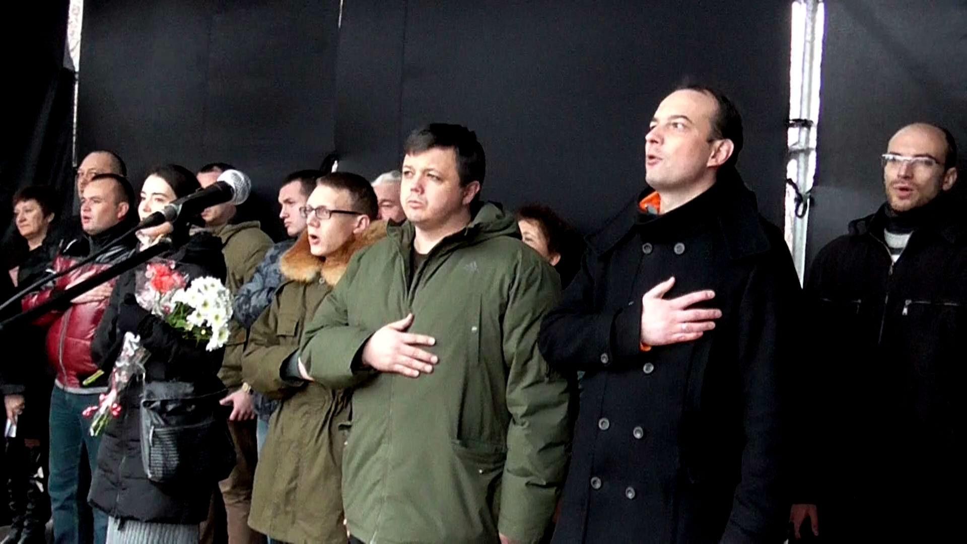 В Кривом Роге состоялось победное вече В Кривом Роге состоялось победное вече