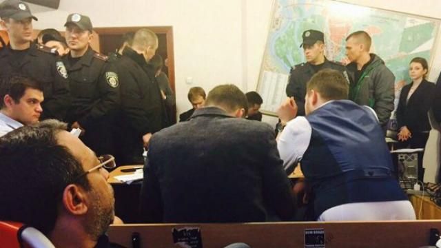 "Марафон" по делу Корбана продолжается: суд объявил перерыв до 10:00 (обновлено) "Марафон" по делу Корбана продолжается: суд объявил перерыв до 10:00 (обновлено)