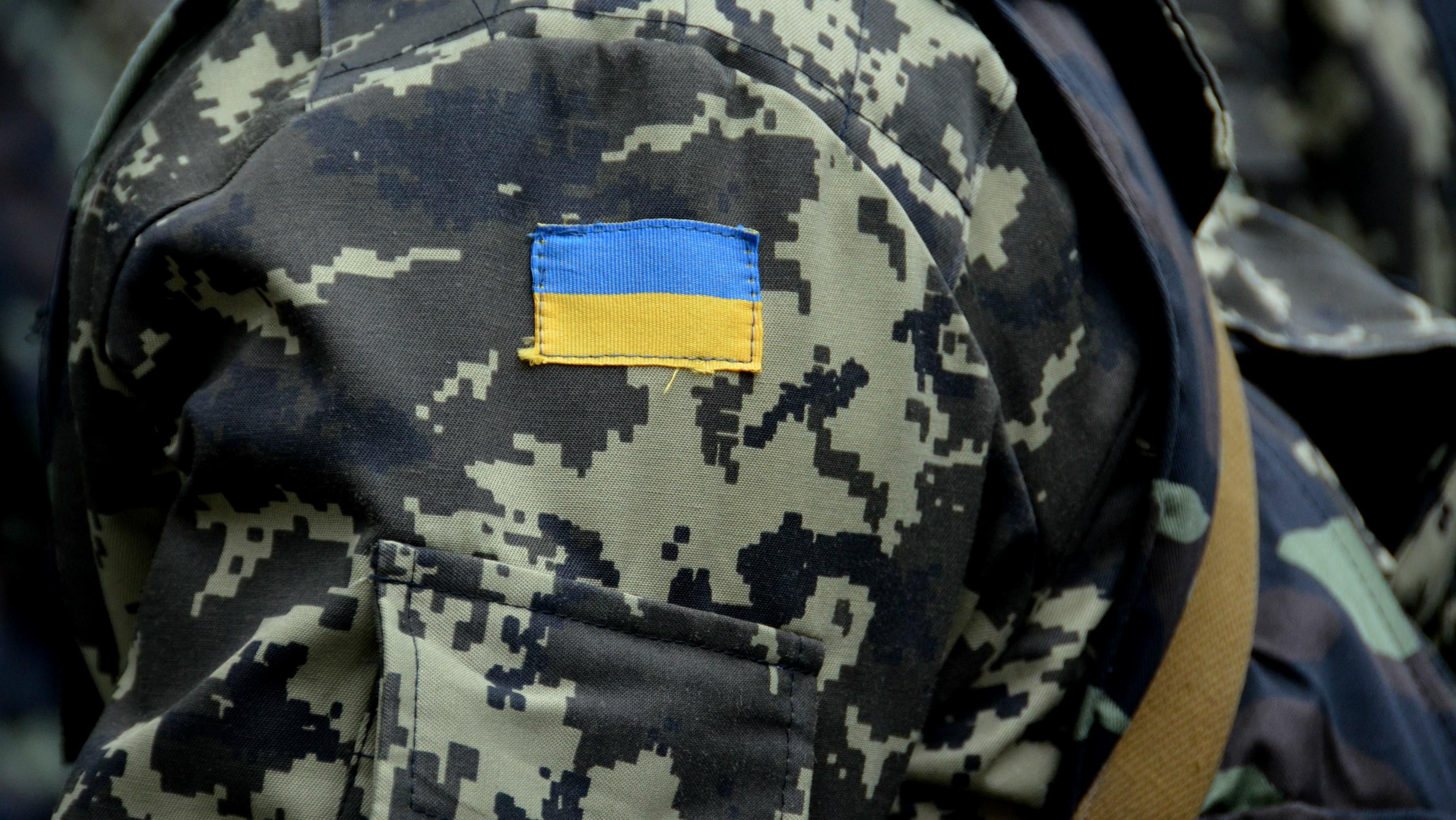 Українці незвично подбали про святковий настрій бійцям АТО