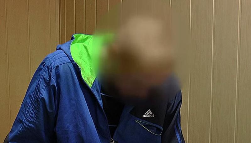 Переполох у Луцьку: чоловік підрізав кількох випадкових перехожих Переполох у Луцьку: чоловік підрізав кількох випадкових перехожих