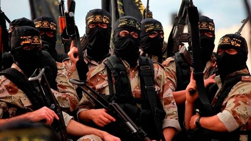 "Исламское государство" публично казнило 30 несовершеннолетних юношей
