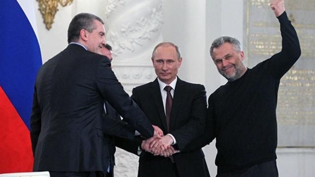 Крымские "чиновники" массово уходят в отставку Крымские "чиновники" массово уходят в отставку