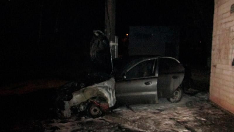 У Києві згоріли два автомобілі