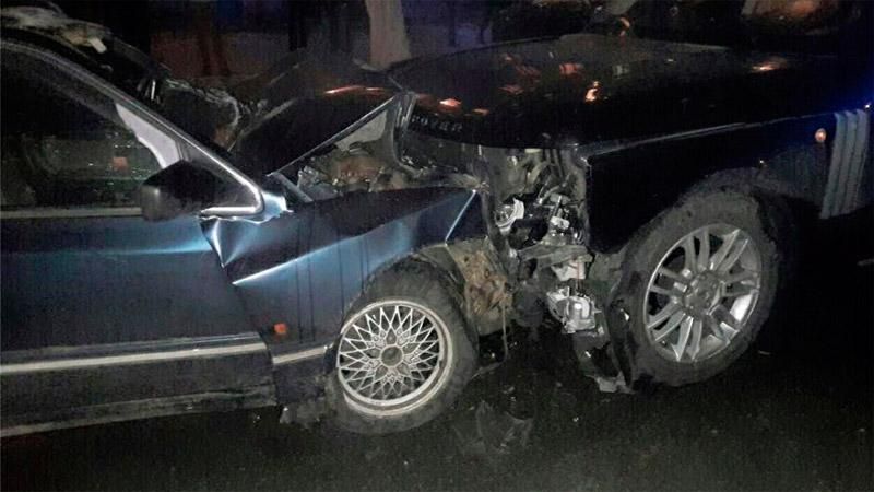 З'явилося відео з місця нічної погоні за бандитами в Києві З'явилося відео з місця нічної погоні за бандитами в Києві