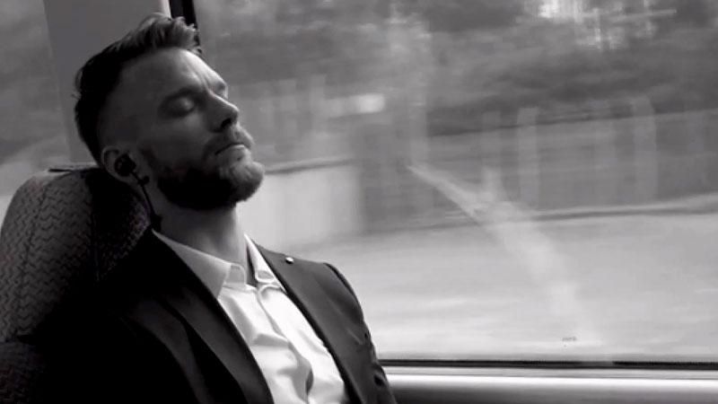 У продаж надійшли навушники, які приймають форму вуха, Disney створив робота-стінохода У продаж надійшли навушники, які приймають форму вуха, Disney створив робота-стінохода