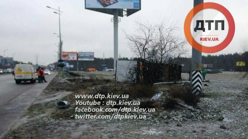 В серьезном ДТП в Киеве погибли два человека. Среди жертв — полицейский