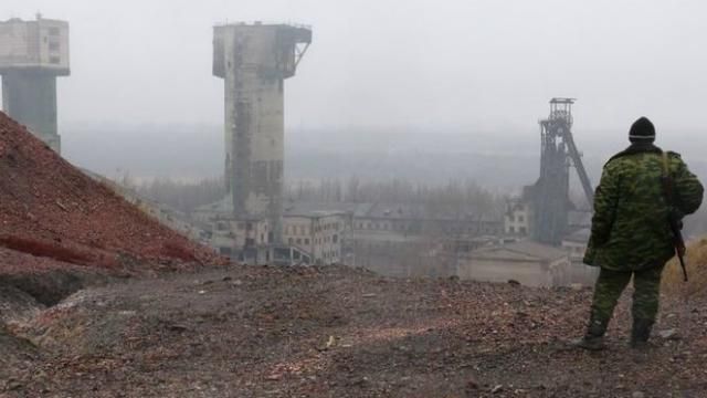 Боевики тоже готовятся к Новому году: обстрелов стало меньше Боевики тоже готовятся к Новому году: обстрелов стало меньше