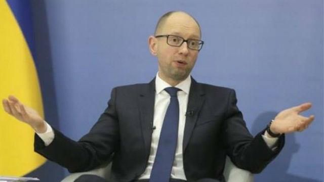 У новорічний вечір Яценюк вилетів з України У новорічний вечір Яценюк вилетів з України