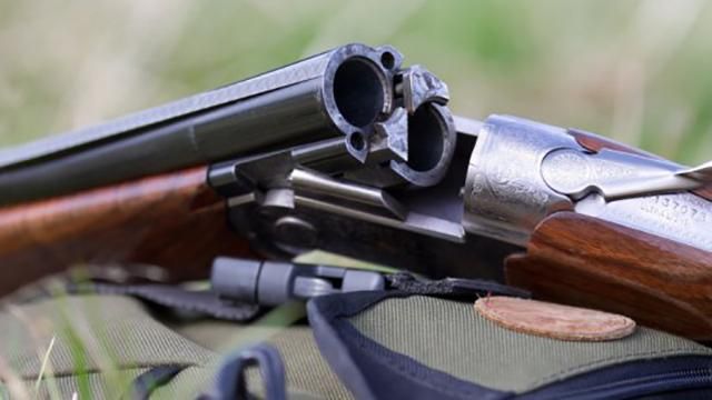 У новорічну ніч київські поліцейські підстрелили озброєного чоловіка У новорічну ніч київські поліцейські підстрелили озброєного чоловіка