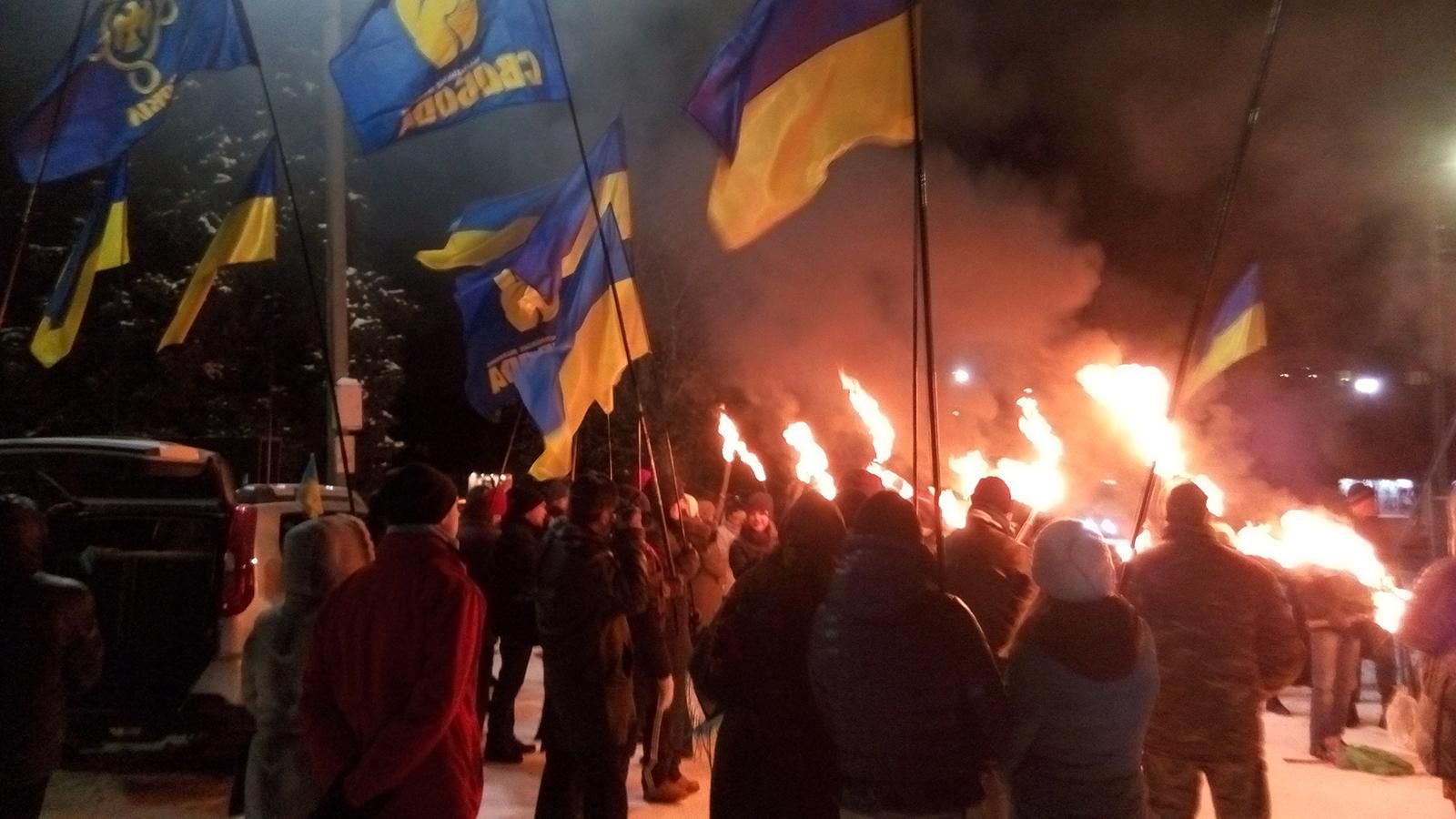 На Донеччині відзначили день народження Бандери На Донеччині відзначили день народження Бандери