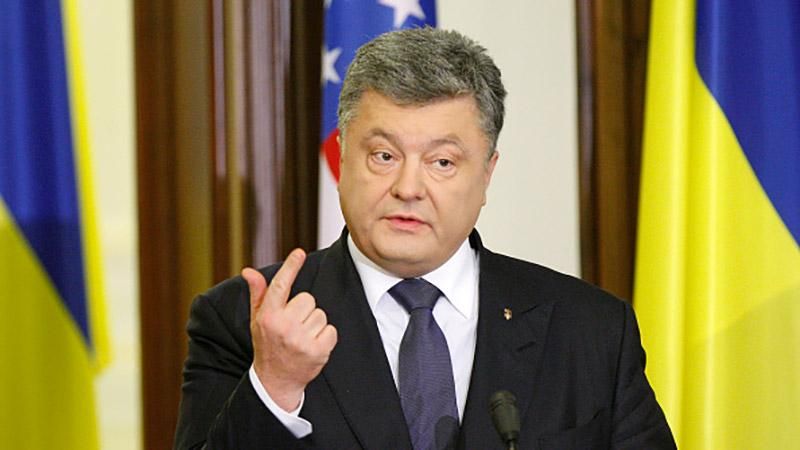 Должен ли Порошенко советовать украинцам книги? Ваше мнение