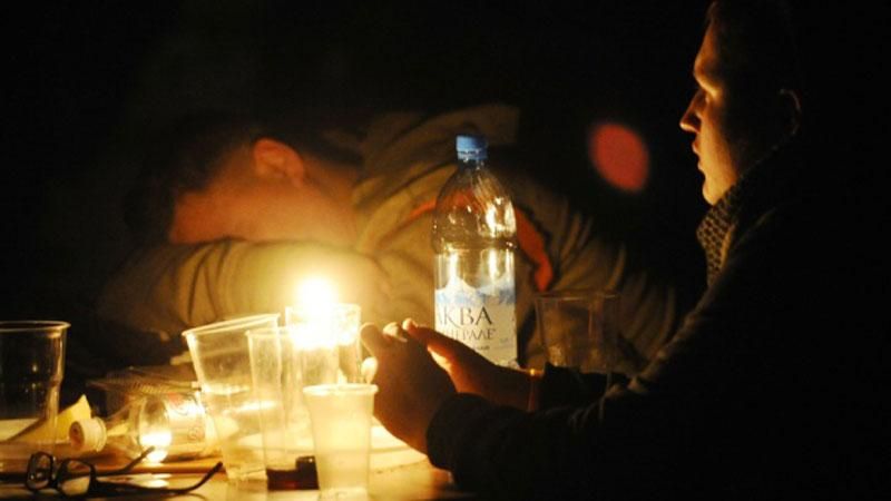 Стало відомо, скільки кримчан зустріли Новий рік у темряві Стало відомо, скільки кримчан зустріли Новий рік у темряві