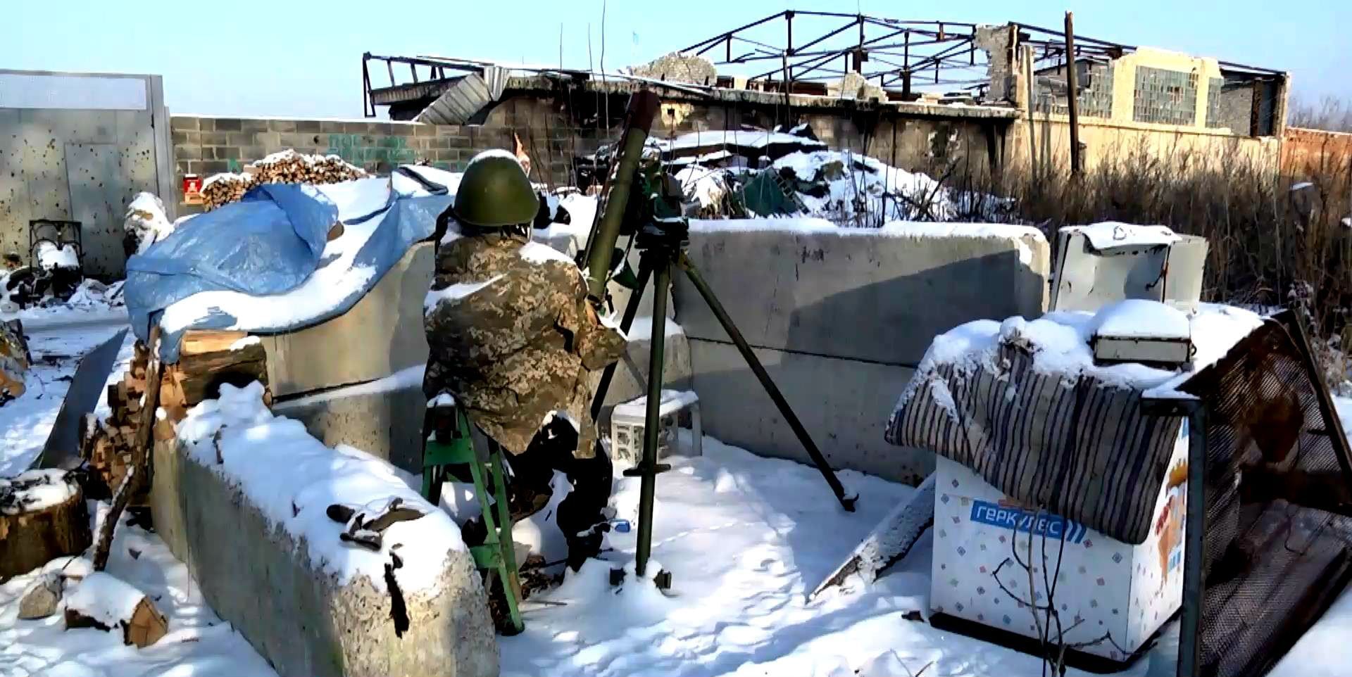 Чим рятуються українські бійці, коли не можна відкривати вогонь у відповідь
