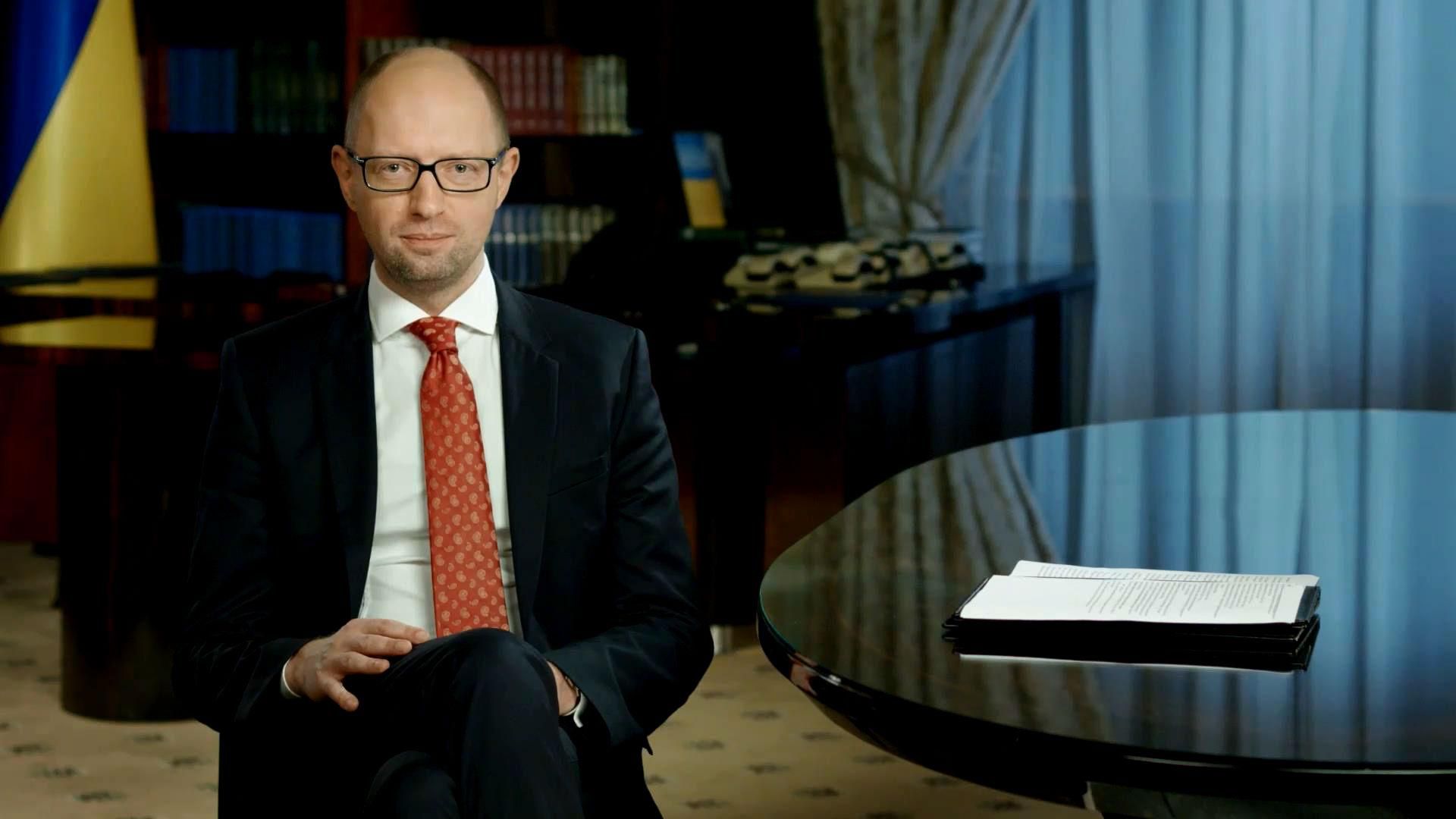 Про що говорив Яценюк під час "10 хвилин з прем'єр-міністром" Про що говорив Яценюк під час "10 хвилин з прем'єр-міністром"