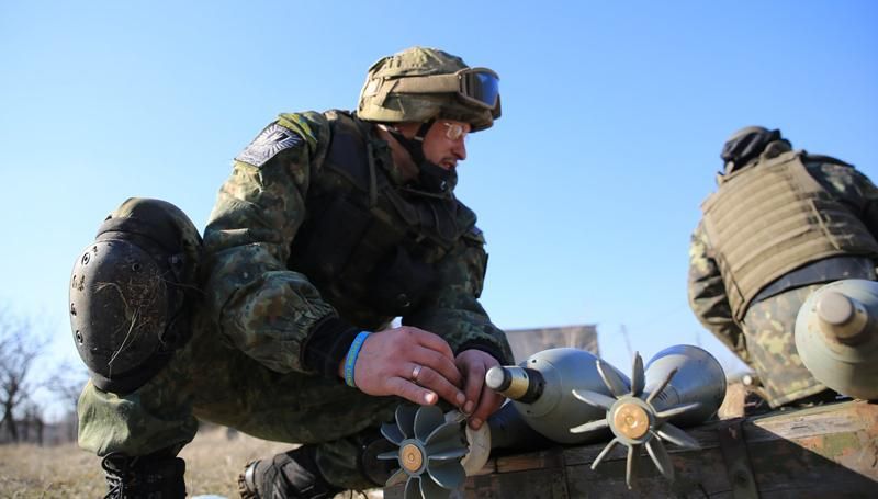 В штабе АТО разъяснили условия применения оружия украинскими воинами