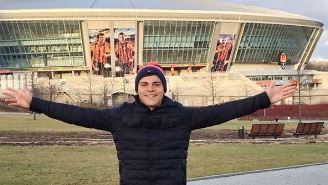 Футболіст української збірної повернувся в Донецьк Футболіст української збірної повернувся в Донецьк