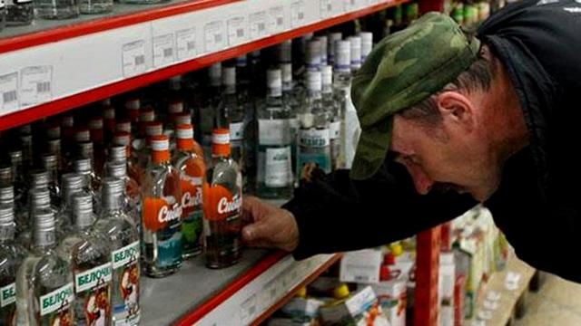 П'яні російські військові побили персонал розважального закладу у Горлівці, — розвідка П'яні російські військові побили персонал розважального закладу у Горлівці, — розвідка