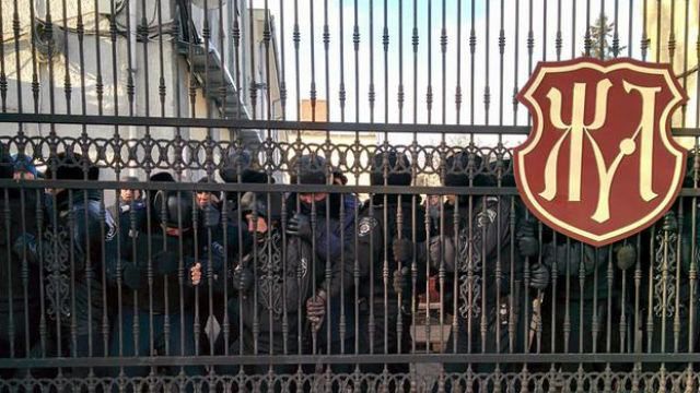 Информация о якобы аресте в Житомире члена "Народного фронта" ложная, — заявление партии Информация о якобы аресте в Житомире члена "Народного фронта" ложная, — заявление партии