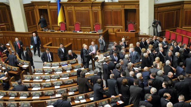 У скандальної правки до бюджету знайшлось одразу двоє авторів, — Найєм У скандальної правки до бюджету знайшлось одразу двоє авторів, — Найєм