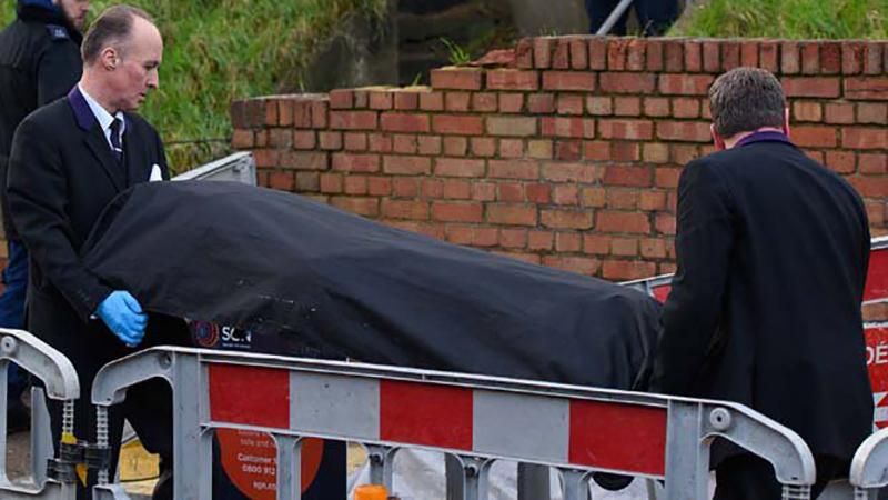 Британську акторку і її маленьких дітей знайшли мертвими Британську акторку і її маленьких дітей знайшли мертвими