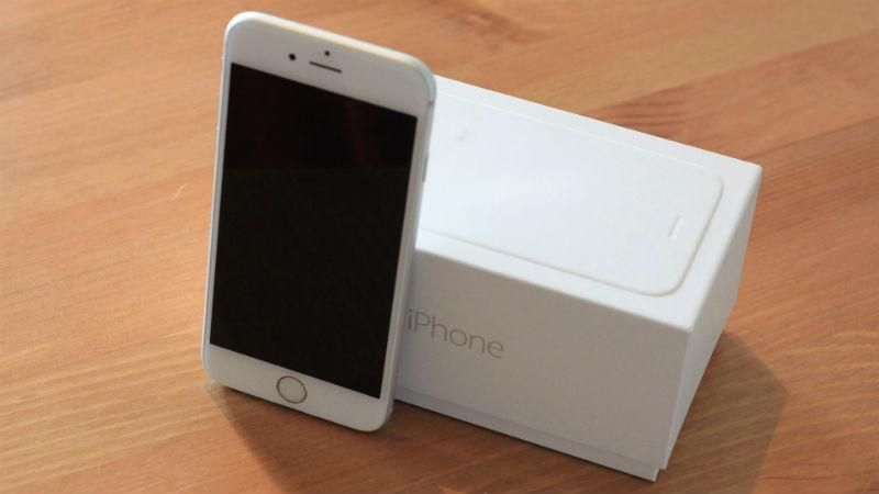 У мережі з'явилися унікальні фото нової моделі iPhone У мережі з'явилися унікальні фото нової моделі iPhone