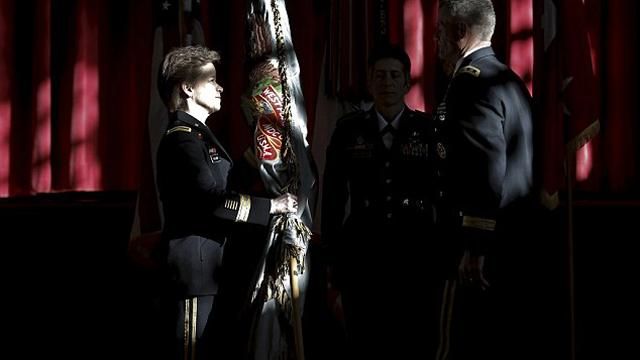 У США жінка вперше очолила одне з училищ престижної військової академії